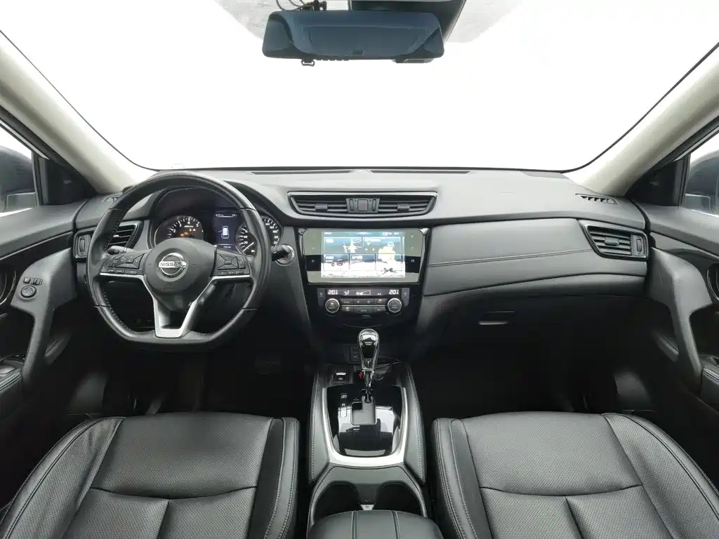 Nissan X-Trail — миниатюра 5