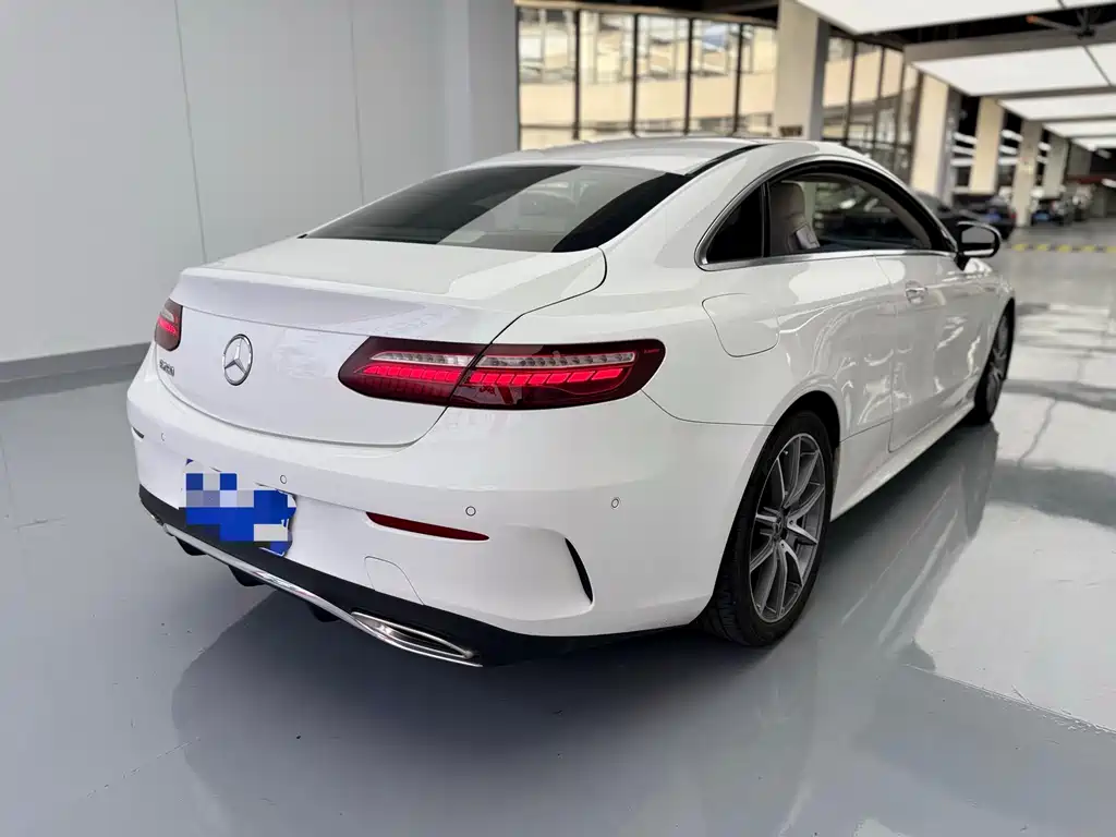 Mercedes-Benz E-Class (Import) — миниатюра 15
