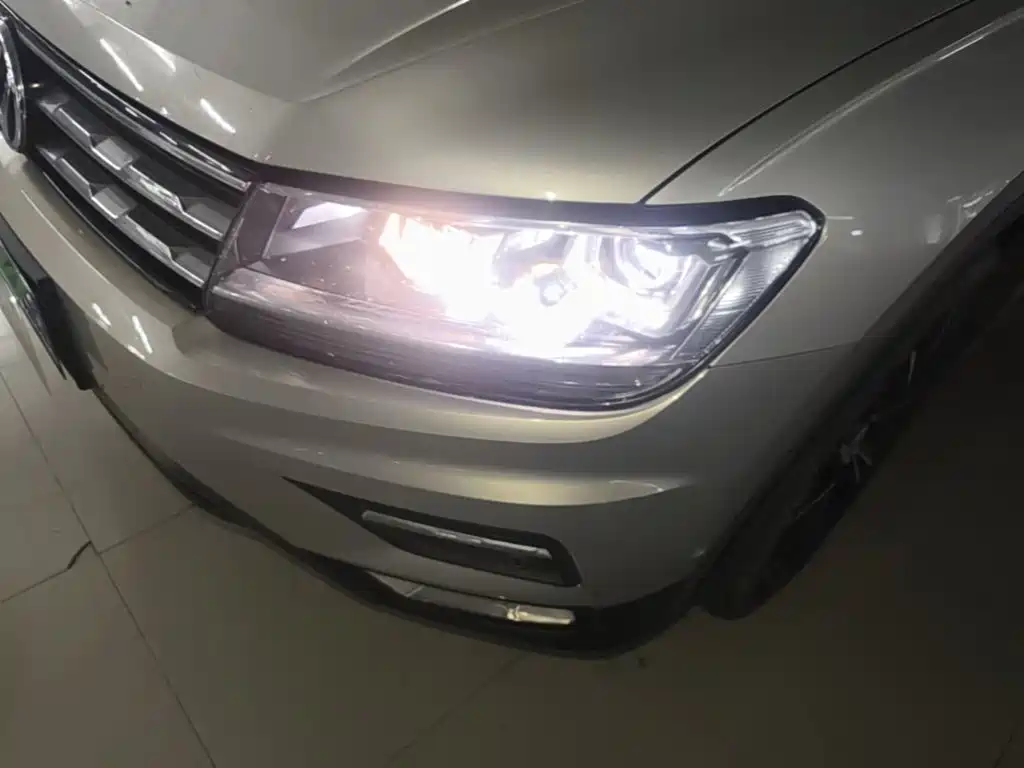 Volkswagen Tiguan L — миниатюра 24