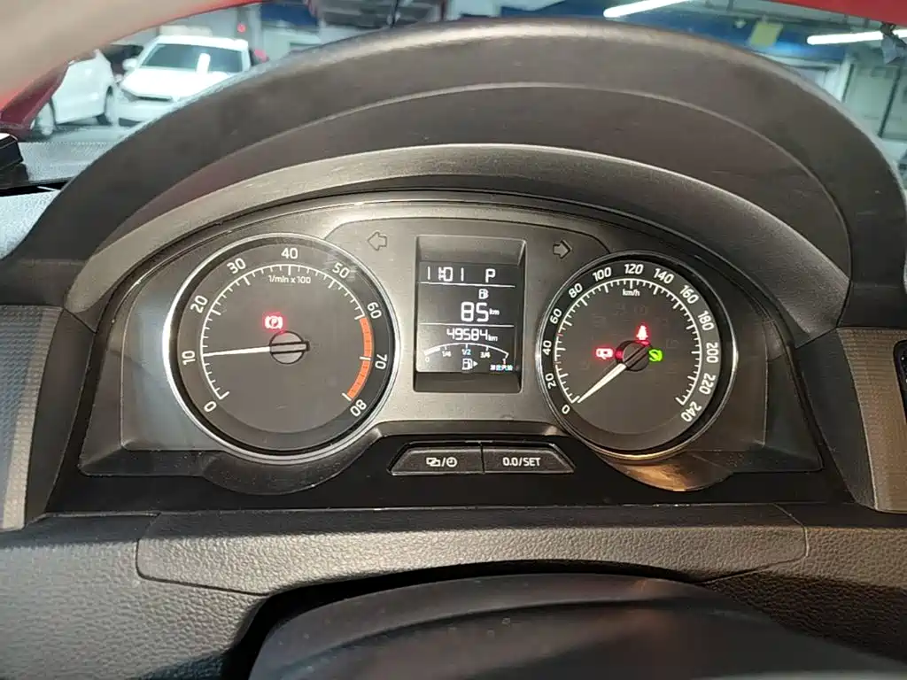Skoda Rapid Spaceback — миниатюра 12