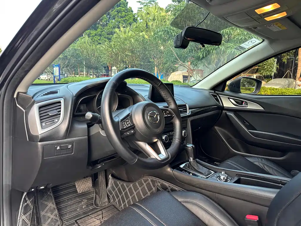 Mazda 3 Axela — миниатюра 12