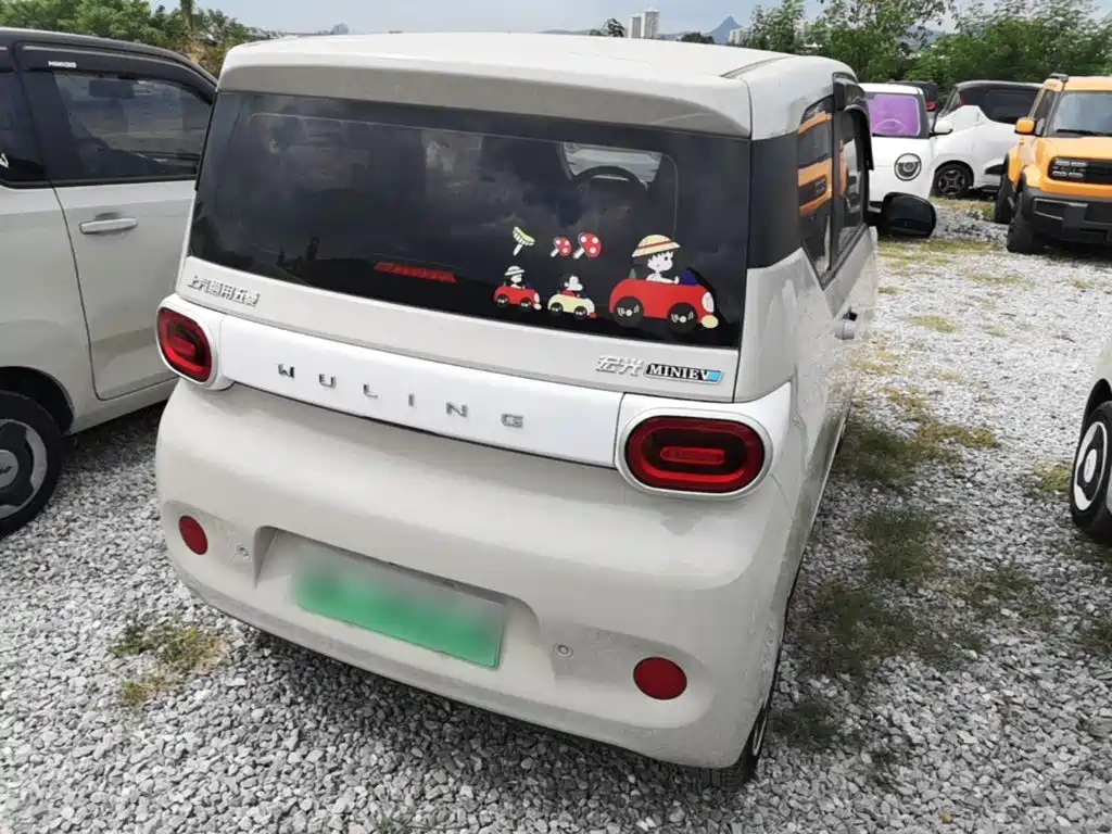 Wuling MINIEV — миниатюра 7