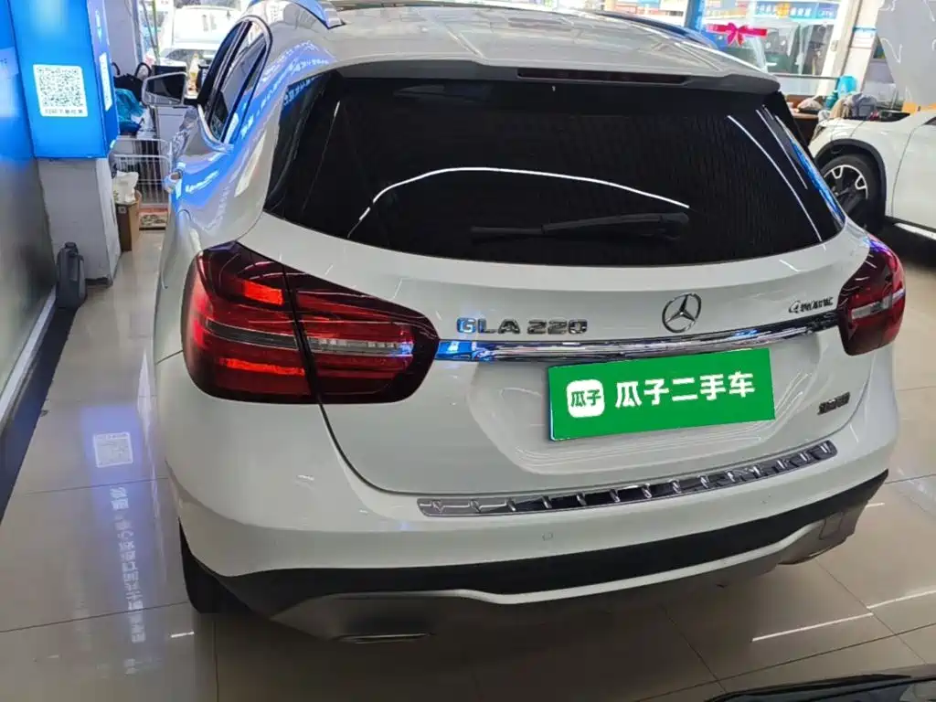 Mercedes-Benz GLA — миниатюра 6