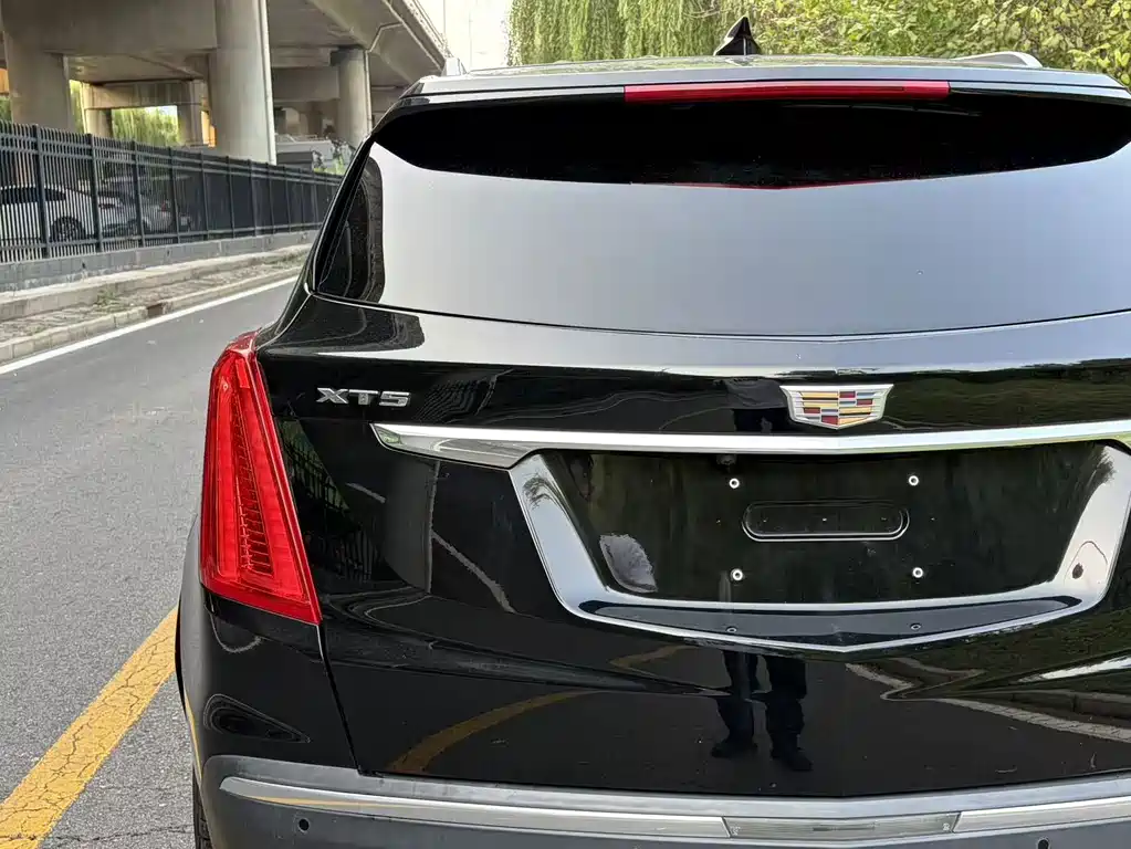Cadillac XT5 — миниатюра 11