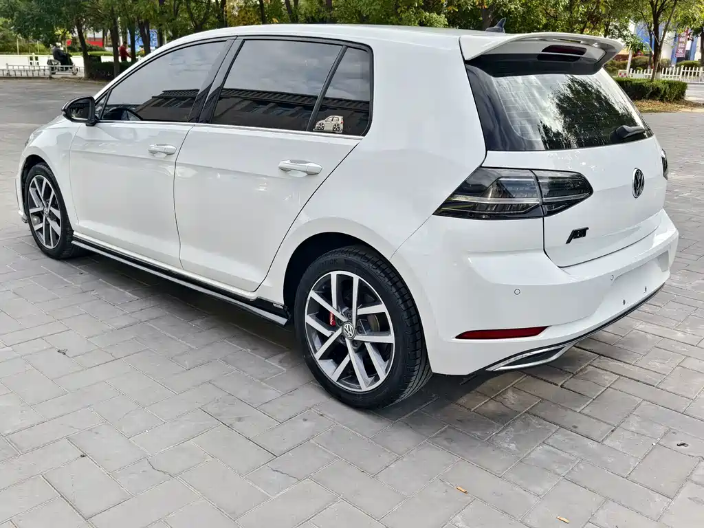 Volkswagen Golf — миниатюра 5