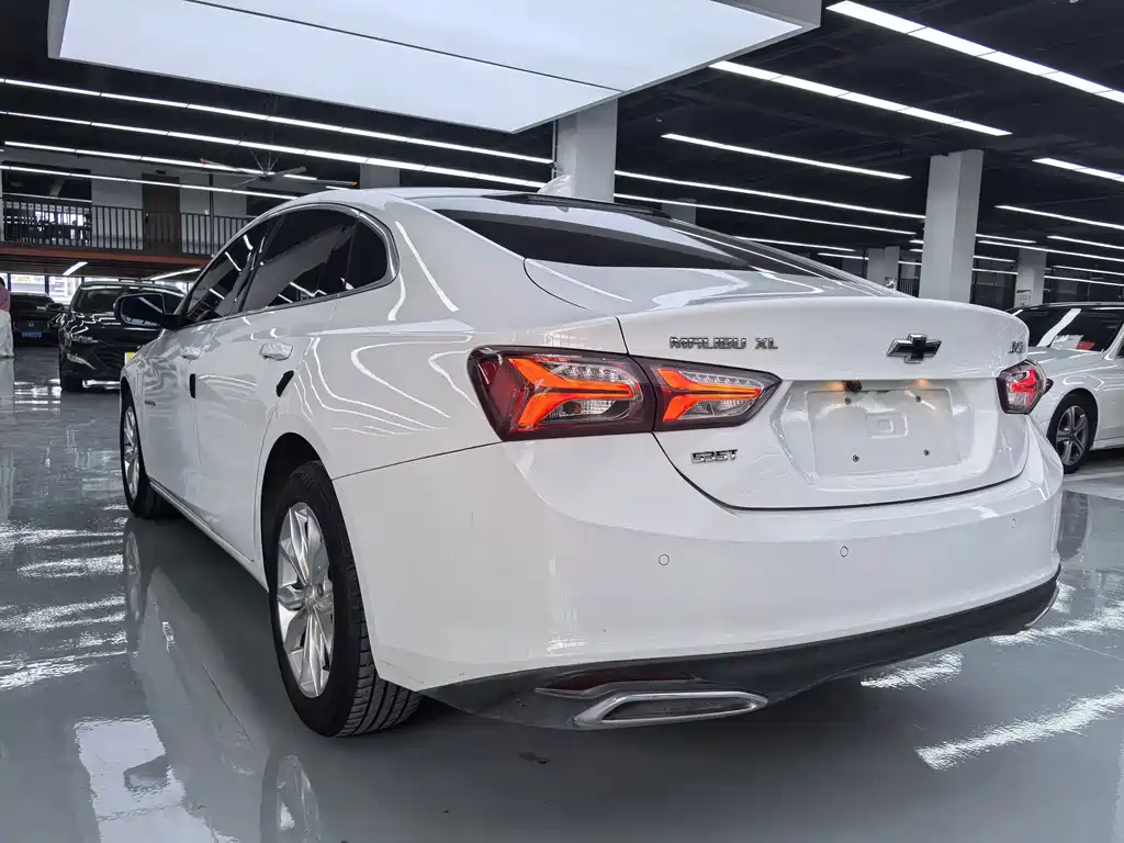 Chevrolet Malibu XL — миниатюра 17