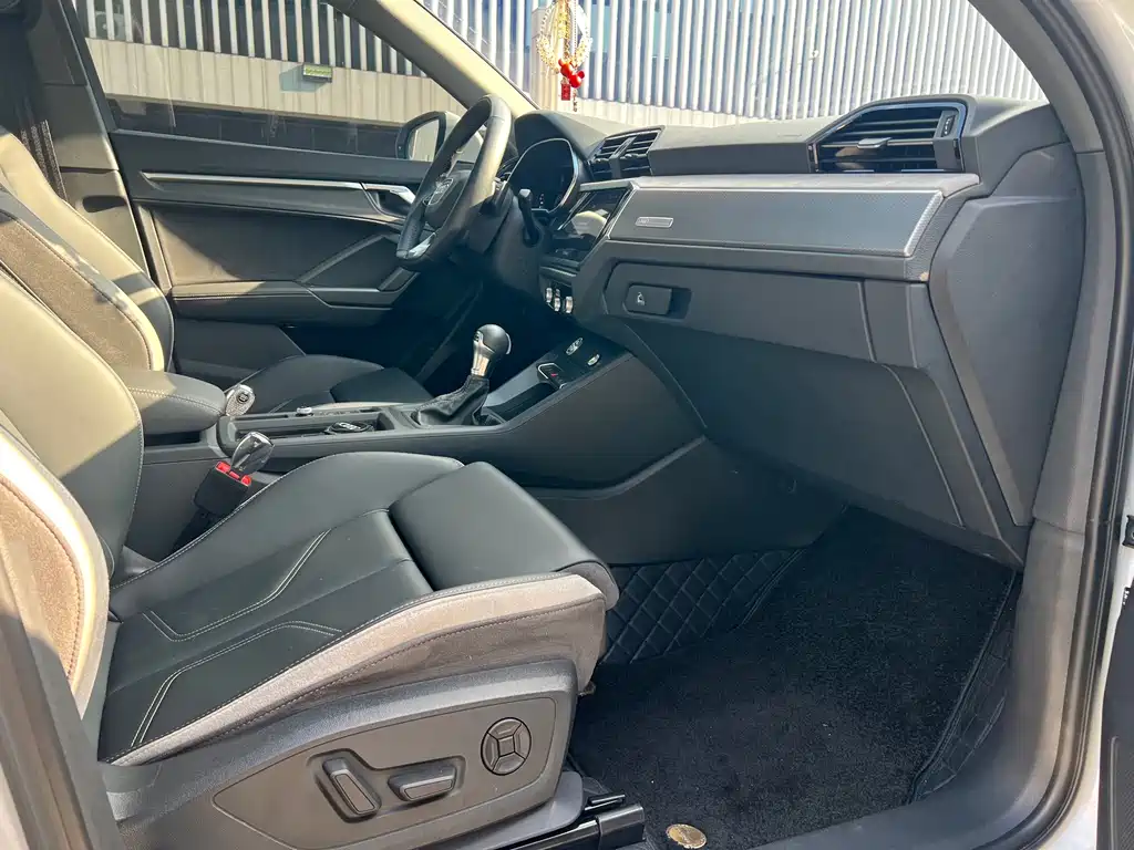 Audi Q3 — миниатюра 10