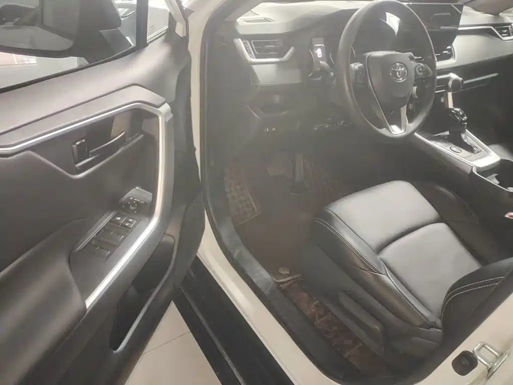 Toyota Wildlander — миниатюра 16