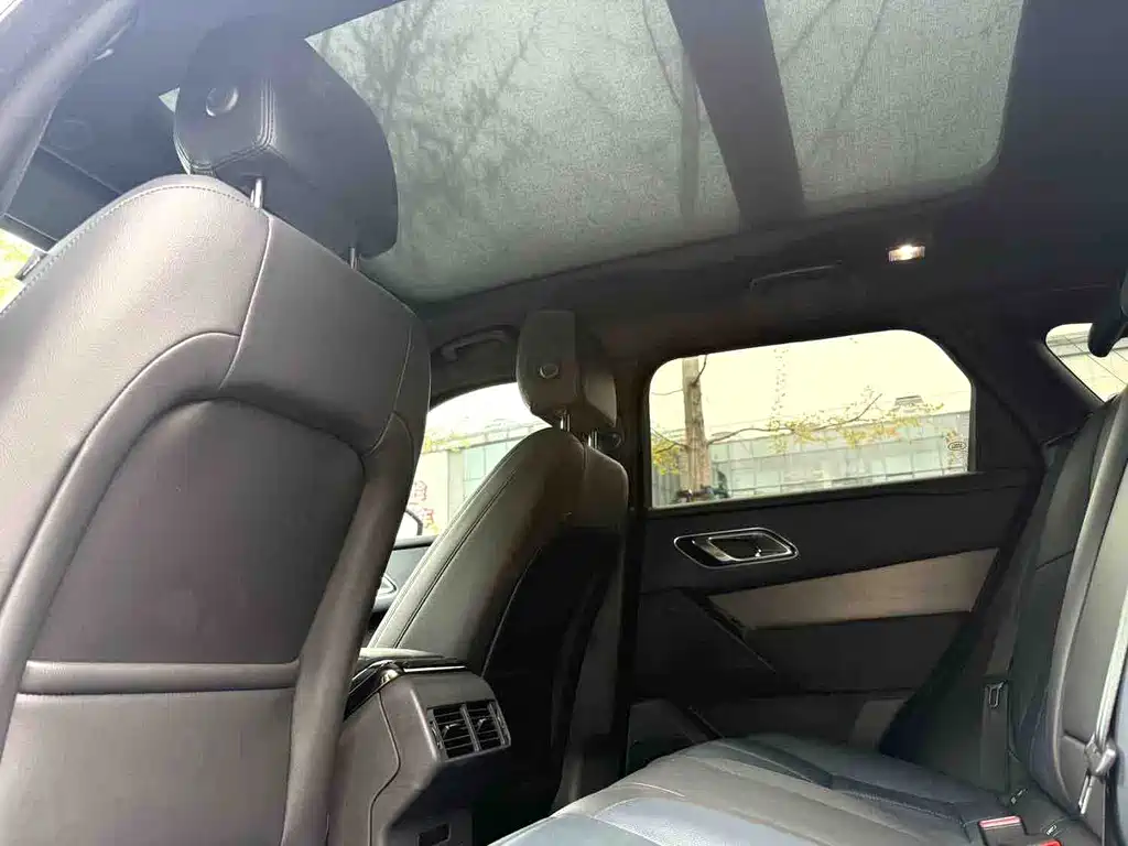 Land Rover Velar — миниатюра 9