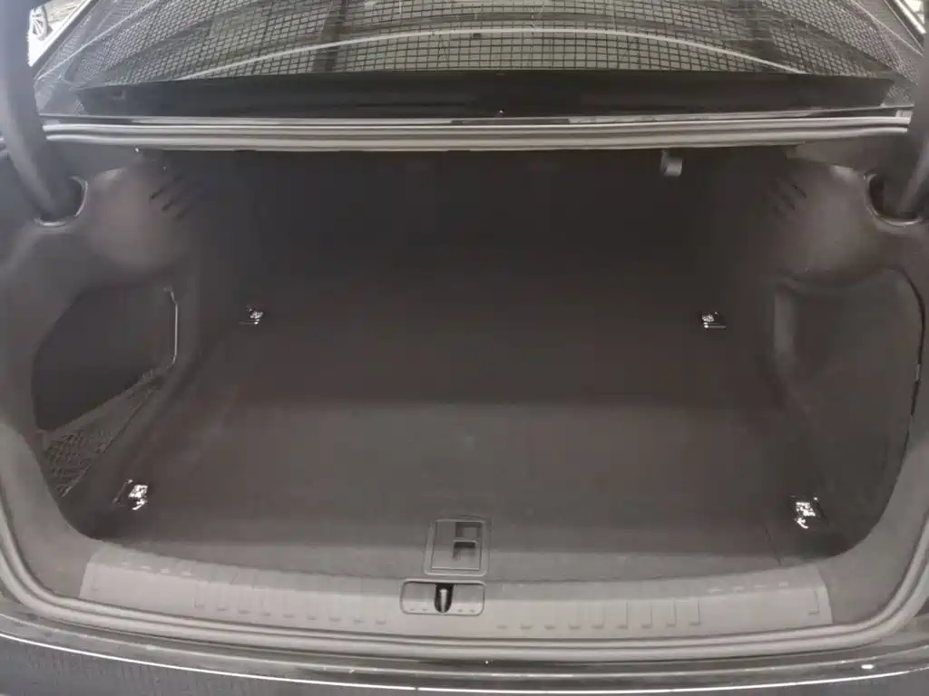 Audi A6L — миниатюра 19