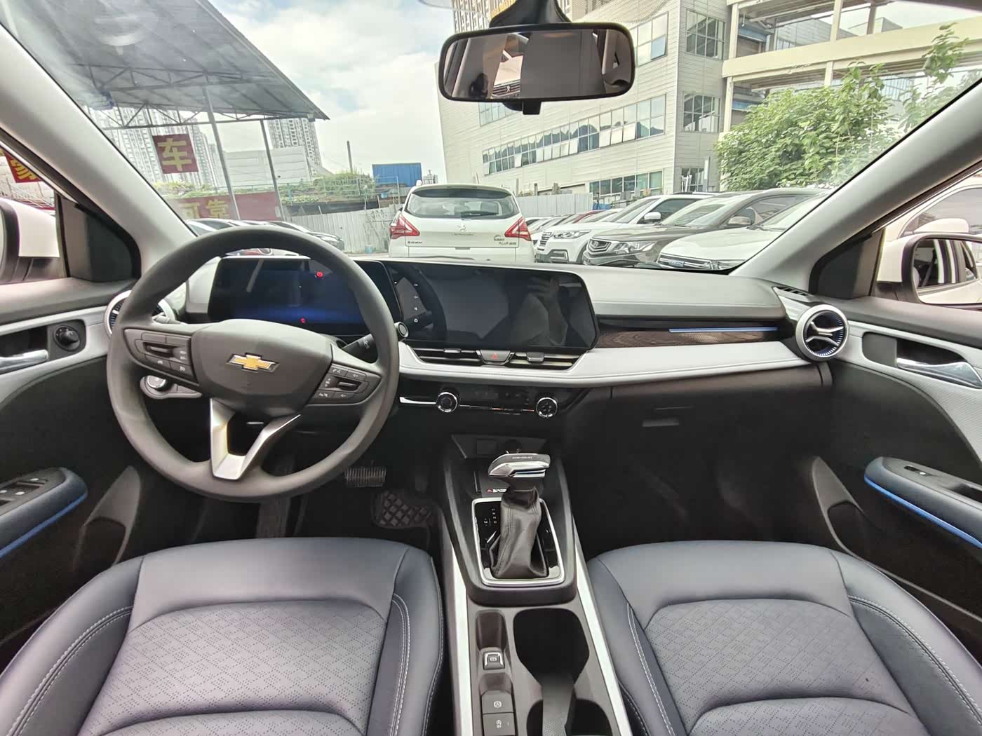 Chevrolet Monza 1.5 л 2022 г. Белый, пробег 26400 км
