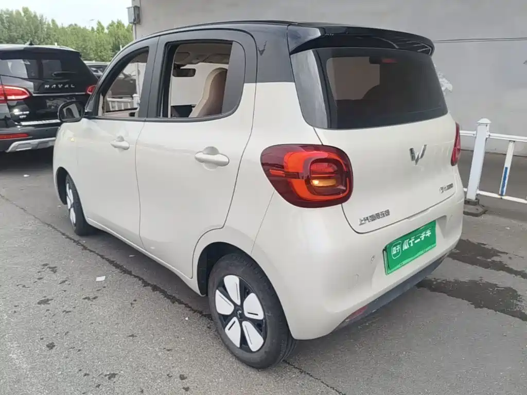 Wuling MINIEV — миниатюра 5