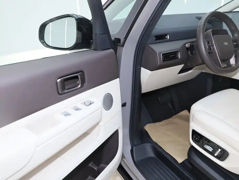 Li Auto Li MEGA — миниатюра 22