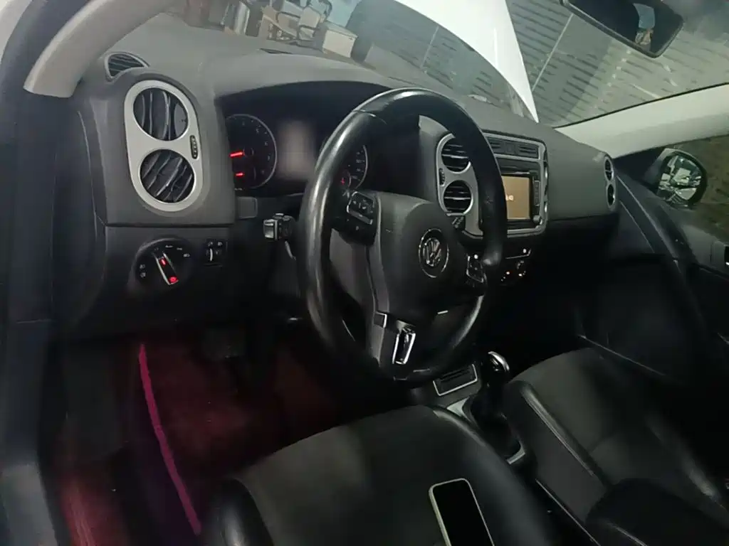 Volkswagen Tiguan — миниатюра 10