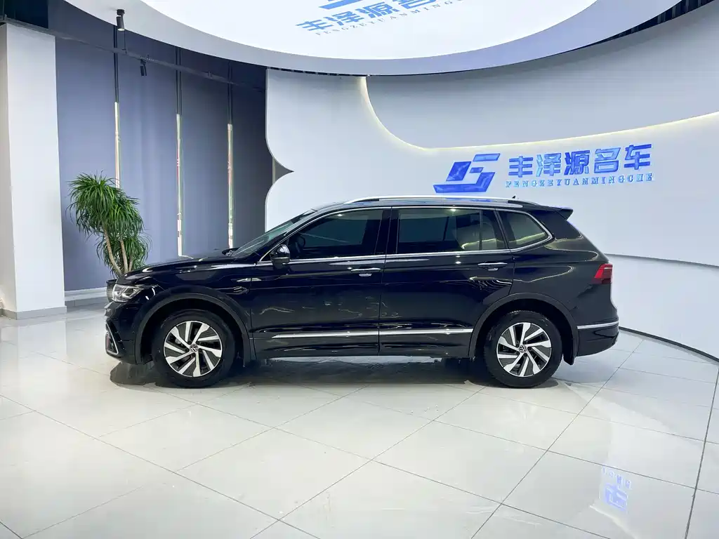 VOLKSWAGEN TIGUAN L NEW ENERGY