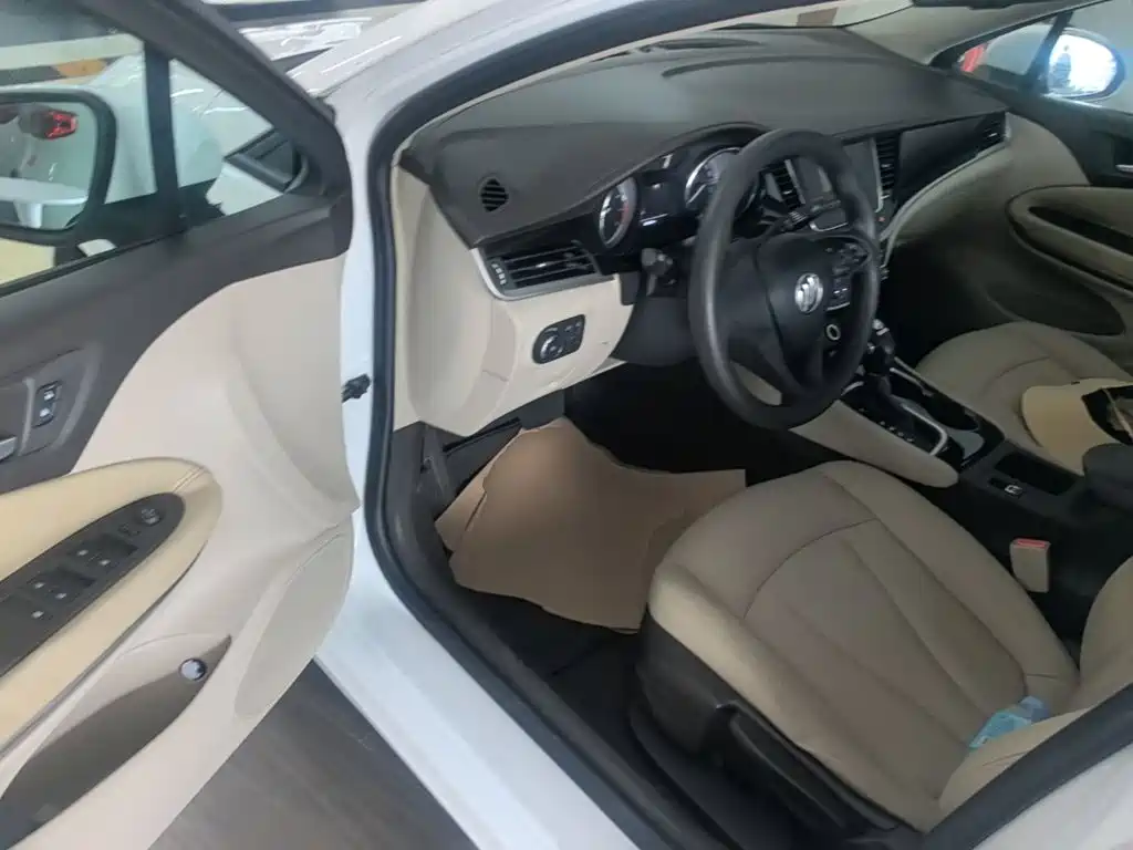 Buick Verano — миниатюра 16
