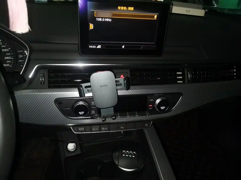 Audi A4L — миниатюра 6