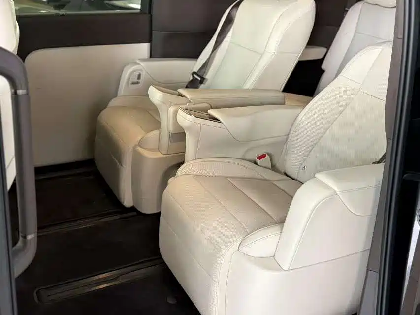 Li Auto Li MEGA — миниатюра 5