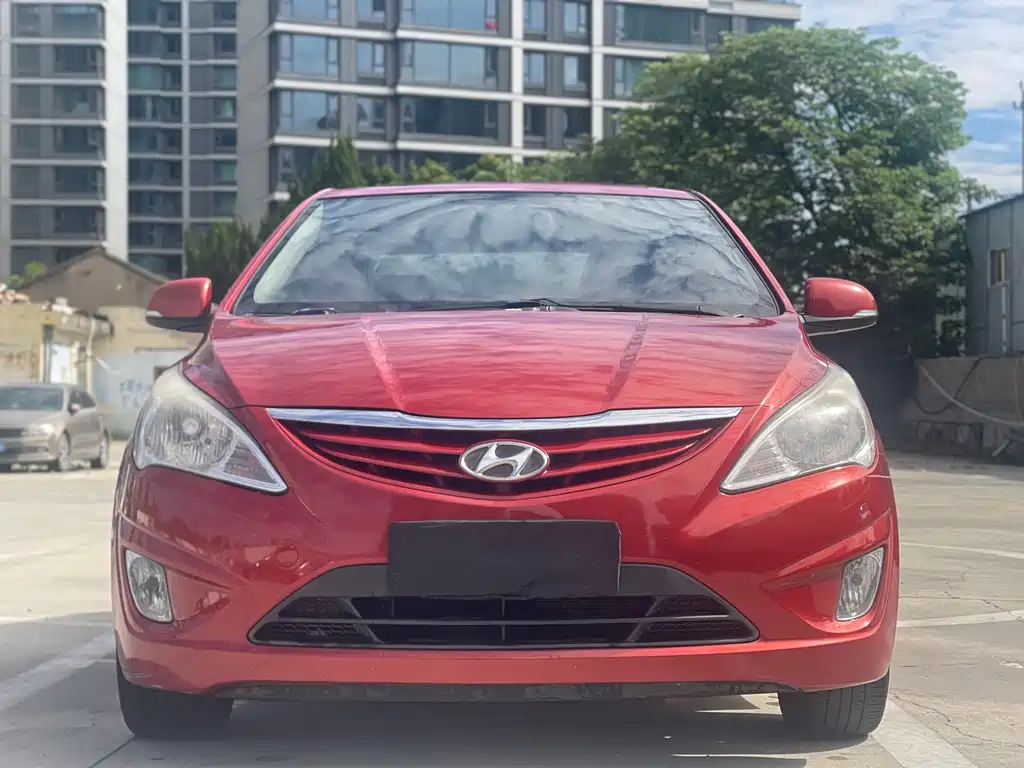 Hyundai Verna — миниатюра 2