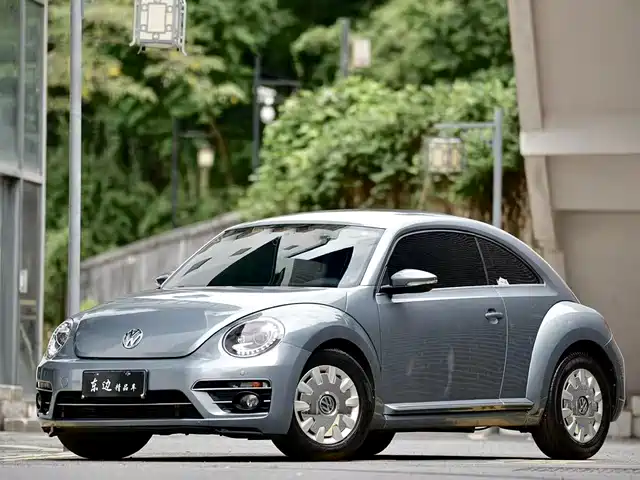 VOLKSWAGEN BEETLE 2018