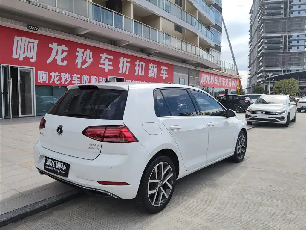 Volkswagen Golf — миниатюра 5