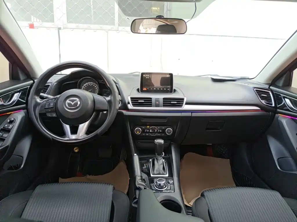 Mazda 3 Axela — миниатюра 10