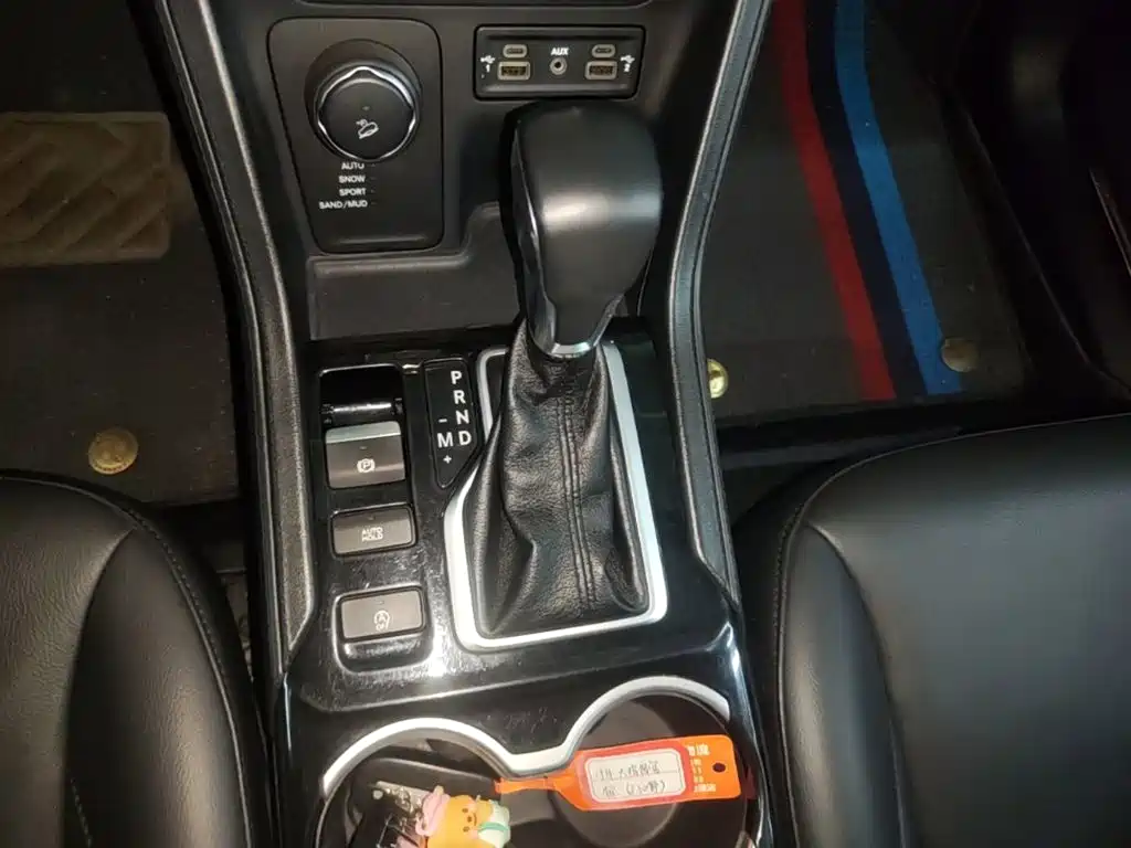 Jeep Grand Commander — миниатюра 14