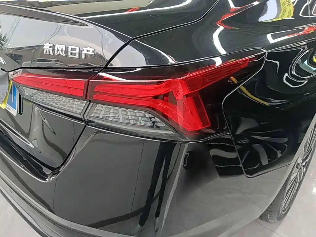 Nissan Teana — миниатюра 8