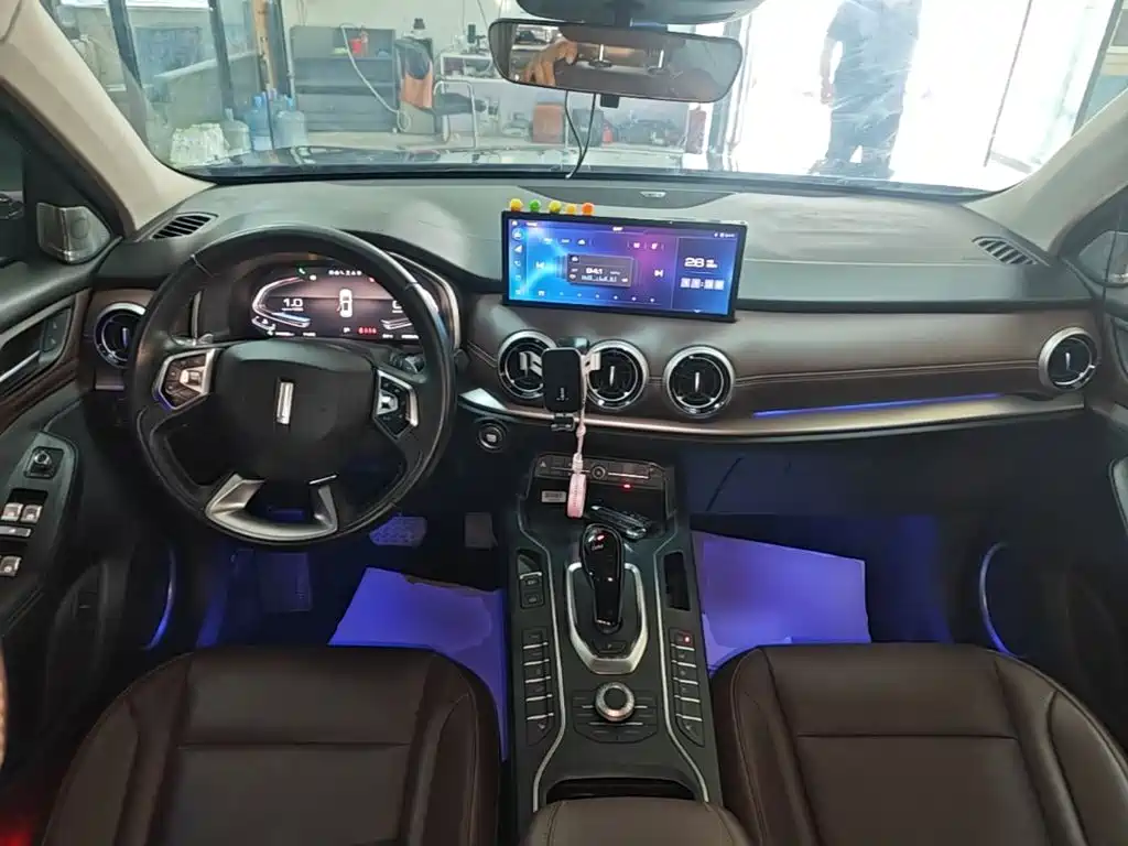 Wey Wey VV6 — миниатюра 10