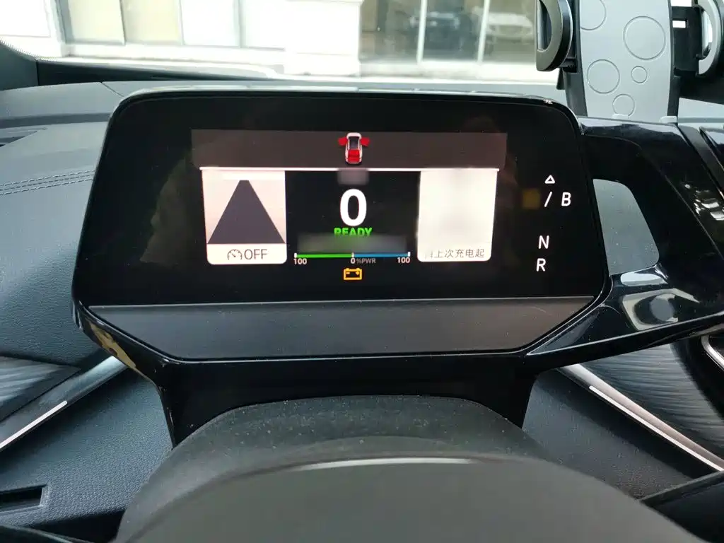 Volkswagen ID.4 Crozz — миниатюра 4