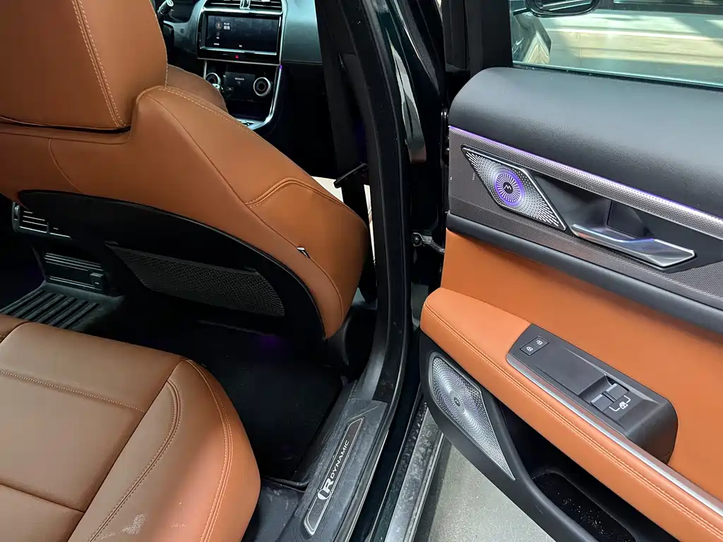 Jaguar XEL — миниатюра 11