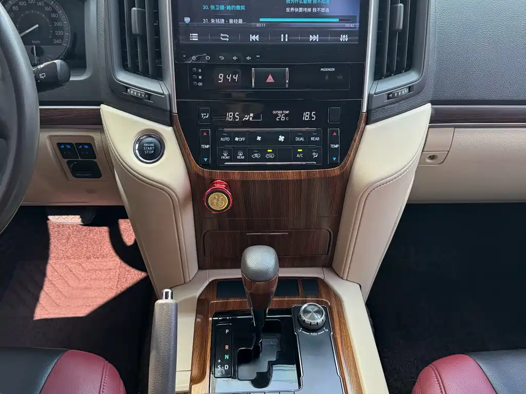 Toyota Land Cruiser — миниатюра 15