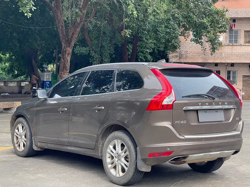 Volvo XC60 — миниатюра 9