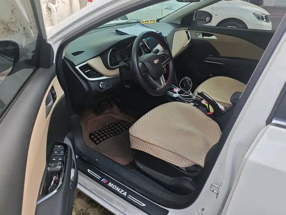 Chevrolet Monza — миниатюра 9