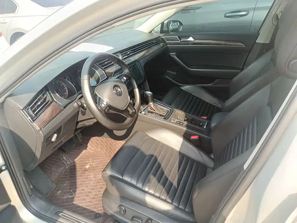 Volkswagen Magotan — миниатюра 4