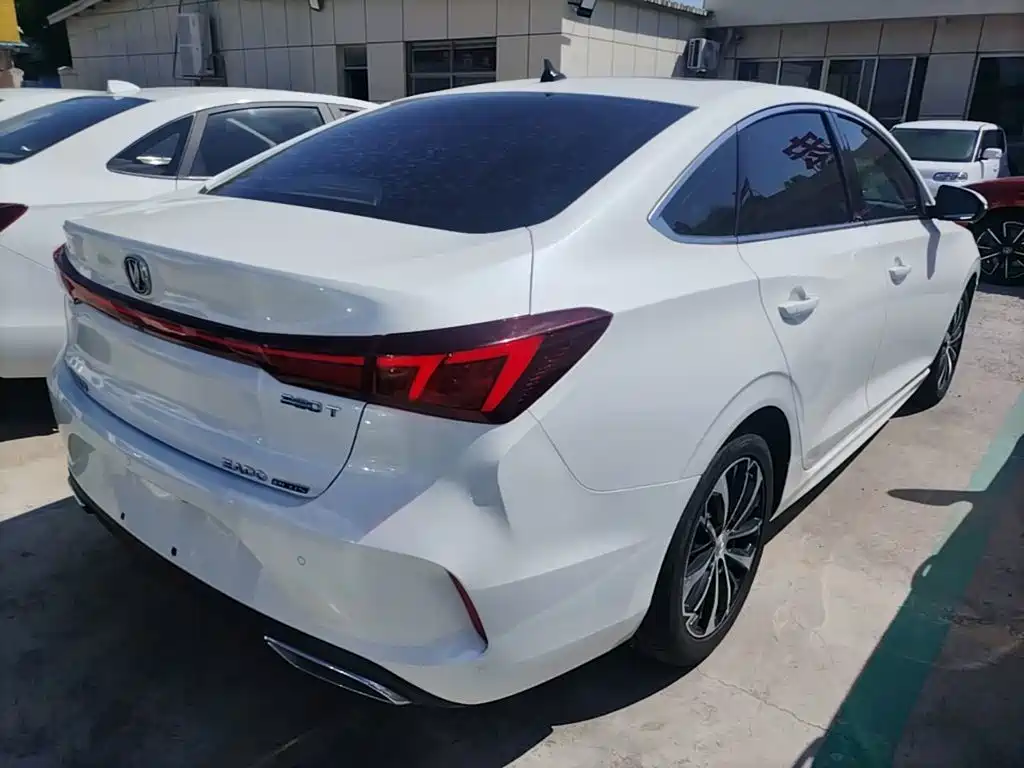 Changan Eado — миниатюра 7