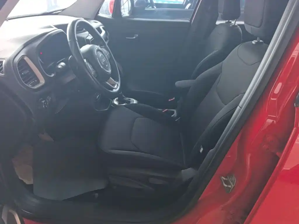 Jeep Renegade — миниатюра 15