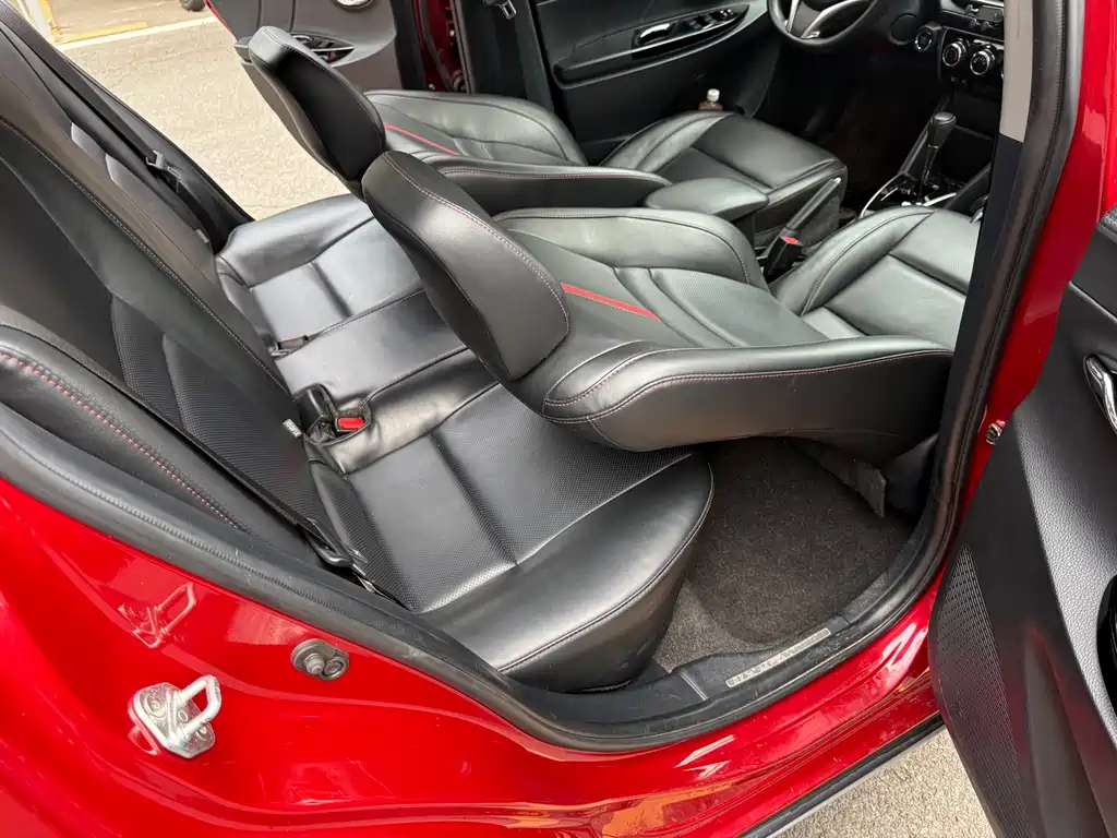 TOYOTA YARIS L ZHIXUAN