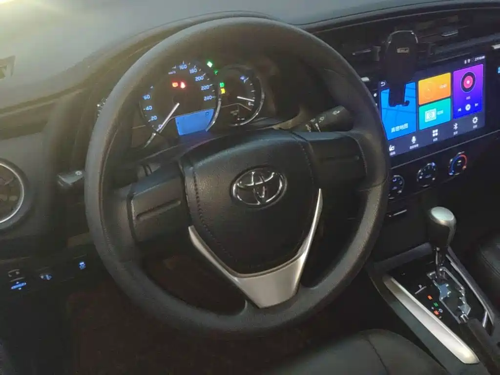 Toyota Corolla — миниатюра 11