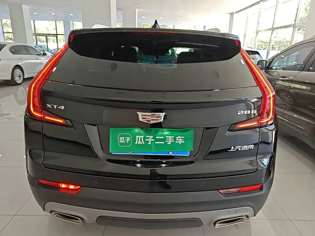 Cadillac XT4 — миниатюра 6