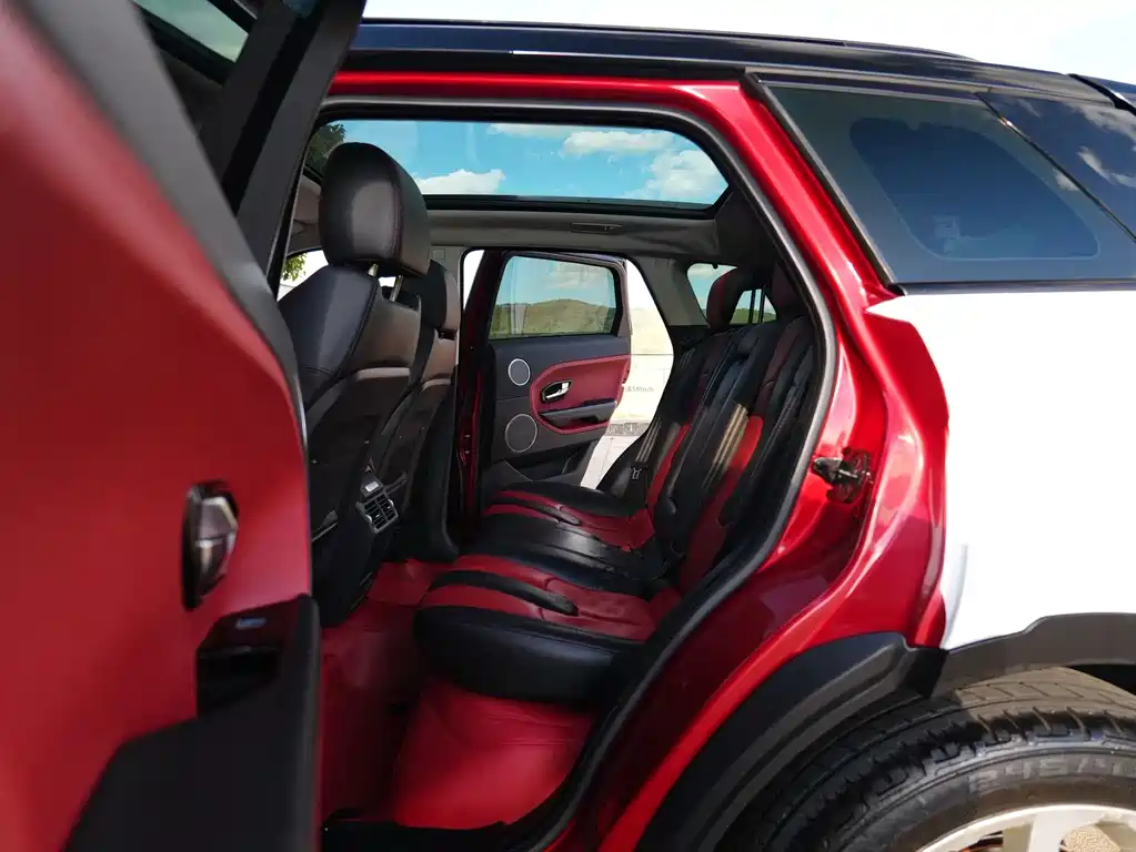 Land Rover Evoque (Import) — миниатюра 8