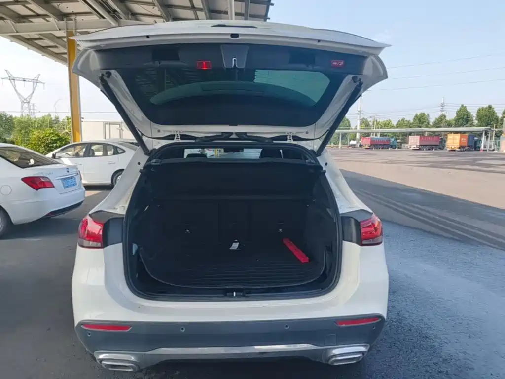 Mercedes-Benz GLA — миниатюра 19