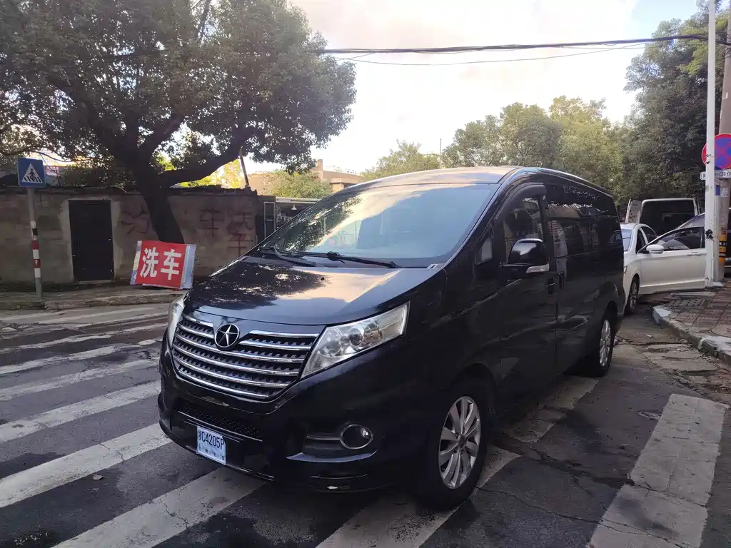 JAC Refine M5