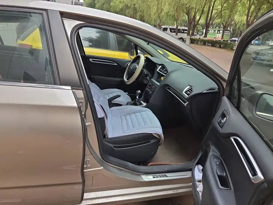 Citroen C4L — миниатюра 8