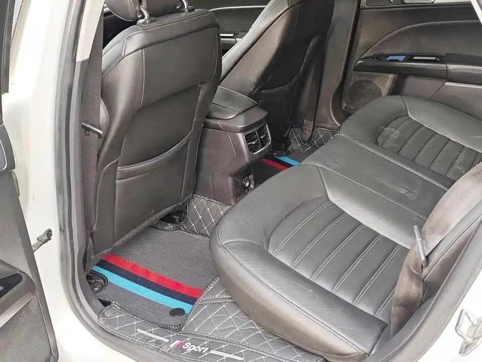 Ford Mondeo — миниатюра 11