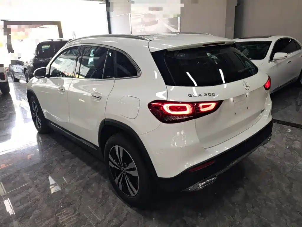 Mercedes-Benz GLA — миниатюра 5