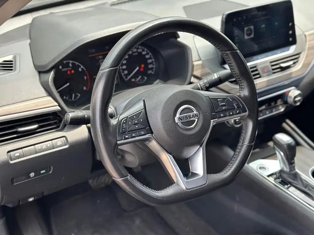 Nissan Teana — миниатюра 6