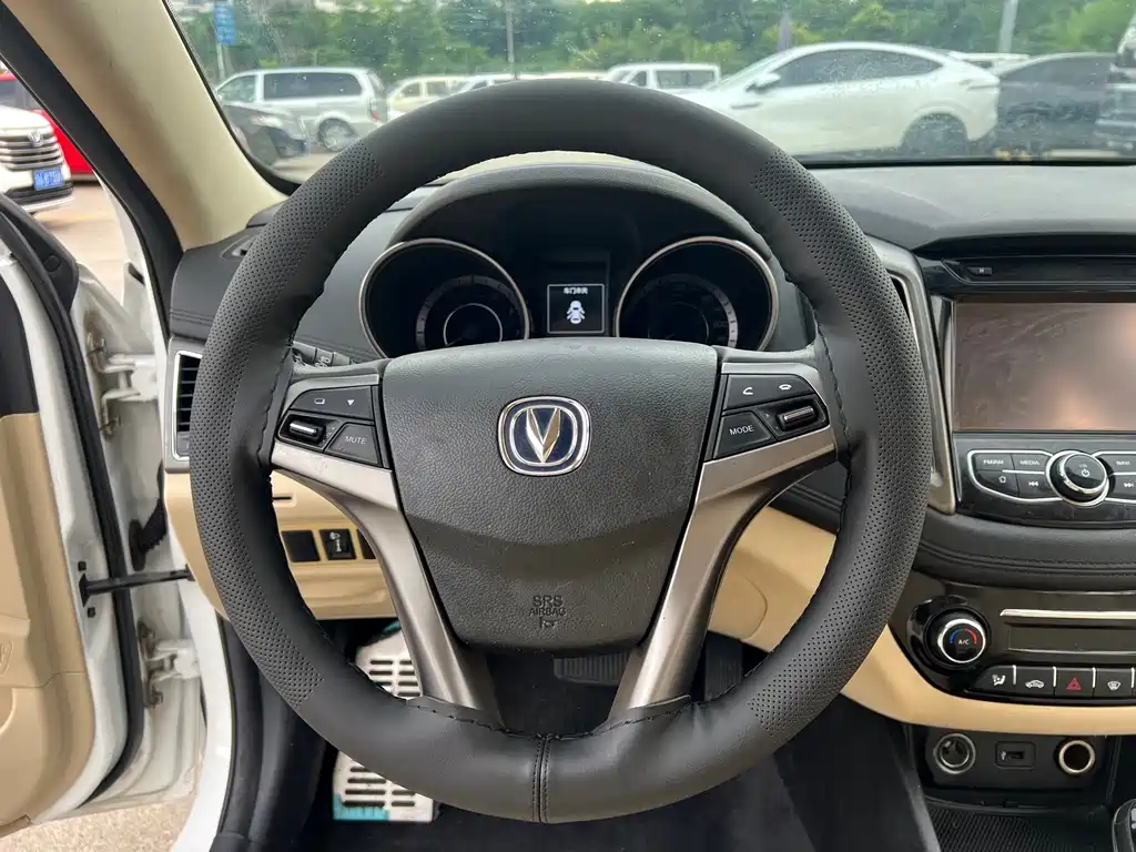 Changan Eado — миниатюра 7