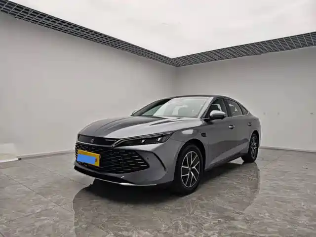 2025 BYD Qin