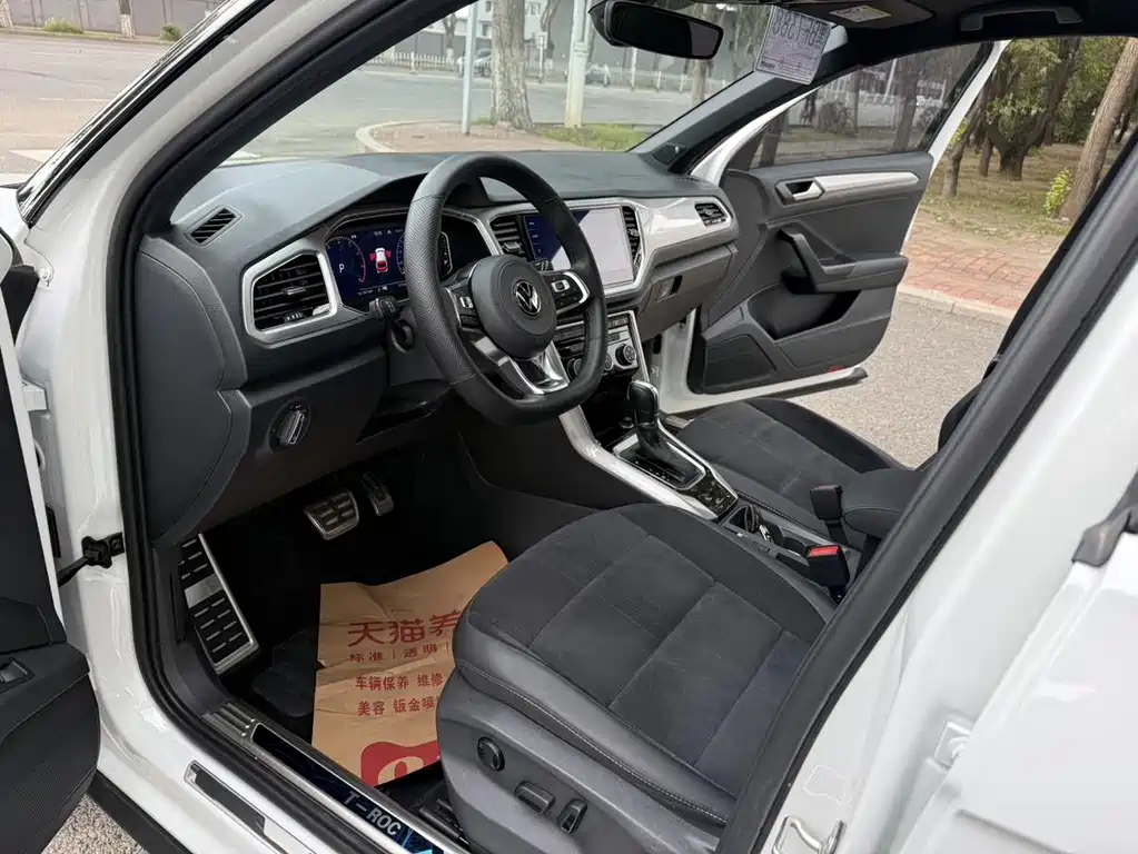 Volkswagen T-Roc — миниатюра 7